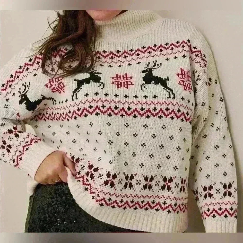 TORRID Knit Turtleneck Christmas Pullover Cropped Sweater in Cream/Black/Red